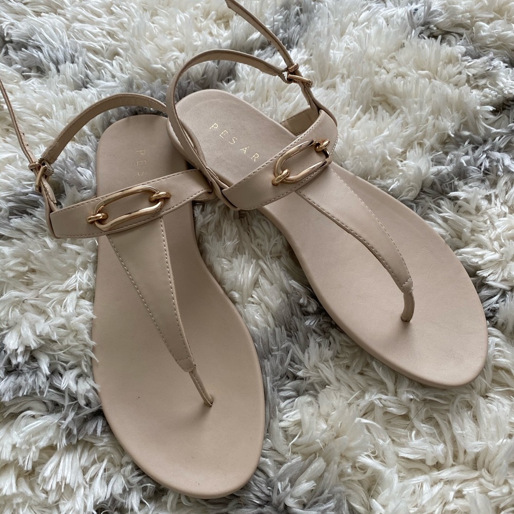 PESÁRO Beige Sandals